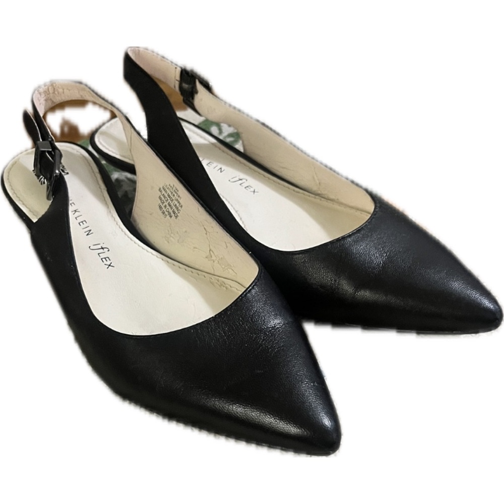 Anne Klein size 8.5 black leather sling back kitten heel